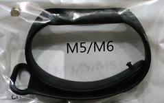 Ремешок - WB08 для \"Xiaomi Mi Band 5/Mi Band 6\" силиконовый Рельеф (black)
